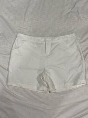 PFG Performance Wear White Womens Quick Dry Shorts Size 16
